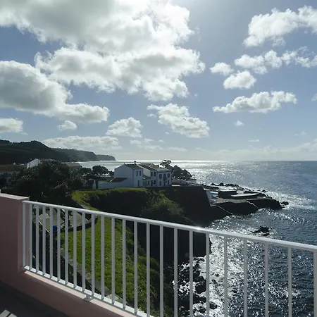 Vakantiehuis Casa Rosa-porto Dos Carneiros Lagoa (Azores)